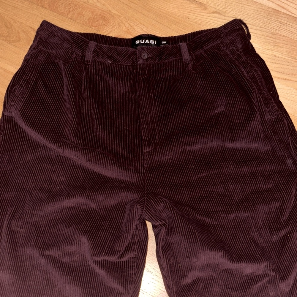 Quasi 36 corduroy raisin